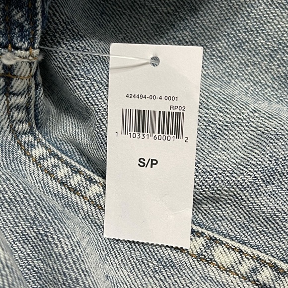 Nwt Women's Gap Icon Denim Jacket With Washwell / Size Small - Picture 5 of 8